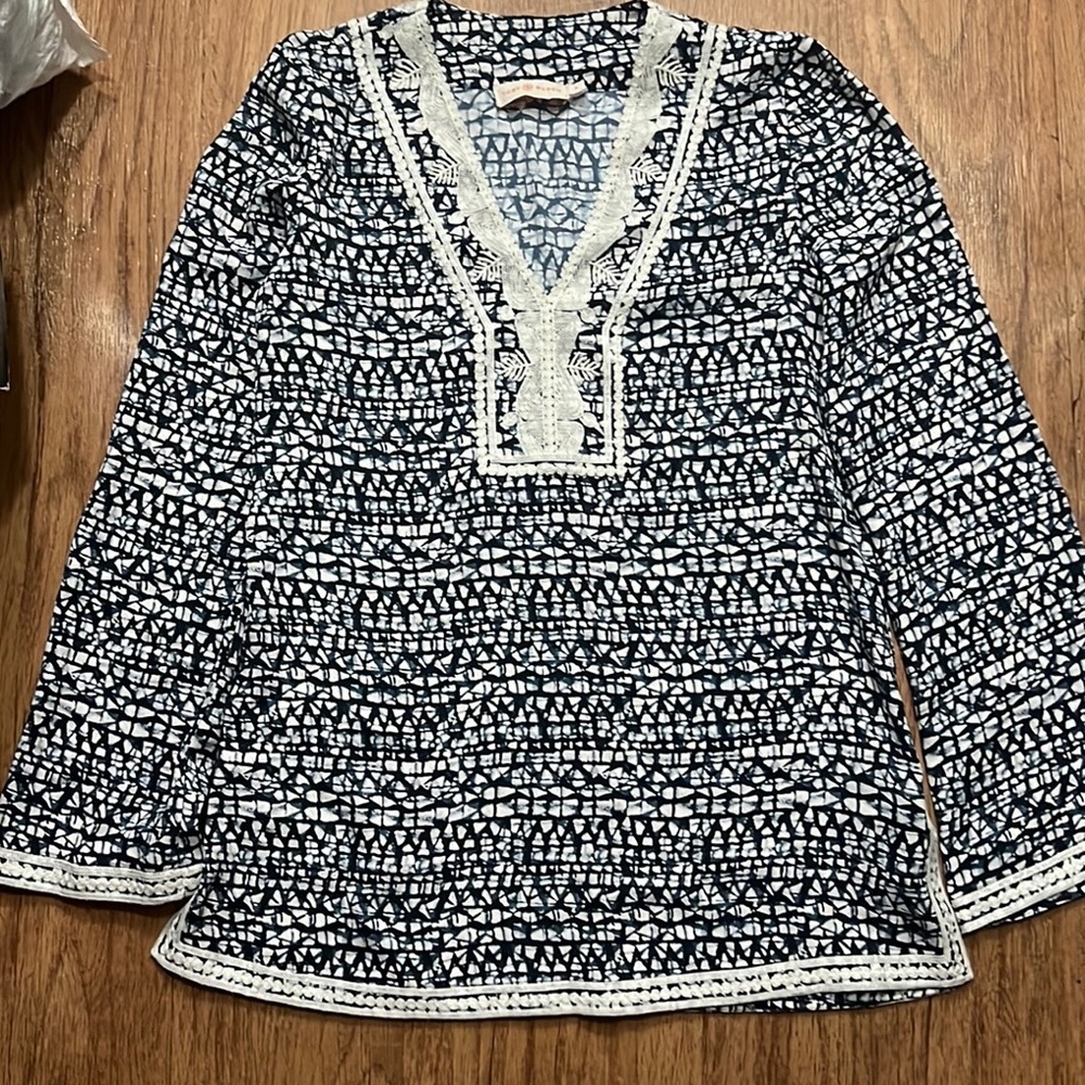 tory burch blouse size S blue and white